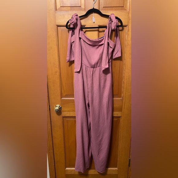 NWT Trixxi Tie Strap Jumpsuit - Picture 3 of 4